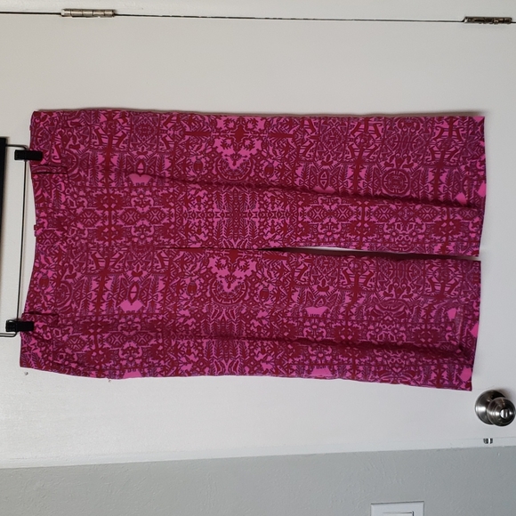 Colorful Capris - Picture 1 of 3